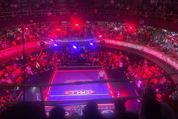 La migliore lucha libre del mondo! Tour turistico nell'originale Arena Coliseo