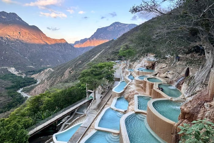 Tolantongo Hidden Canyon: Private Tour