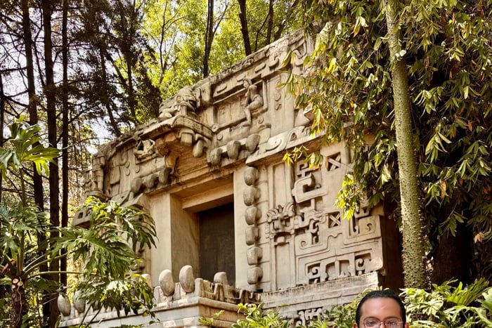 Unique Anthropology Museum Tour with Mayan Expert.