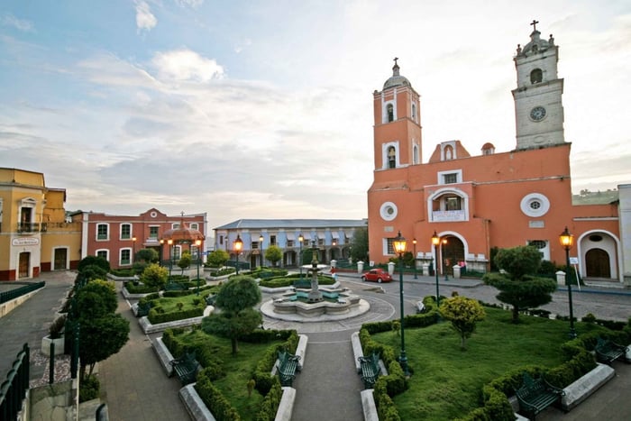 Mexico City: Private Magic Towns & Basaltic Prisms Tour