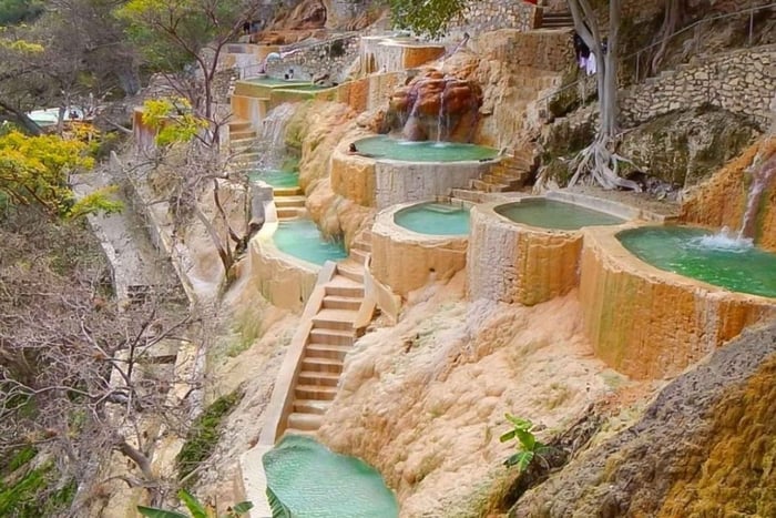 Desde Ciudad de México: Cuevas de Tolantongo tour en grupo reducido