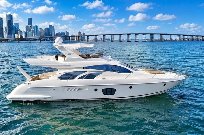 Miami Luxury Yacht + 2 Jet Skis + Skyline & Sandbars