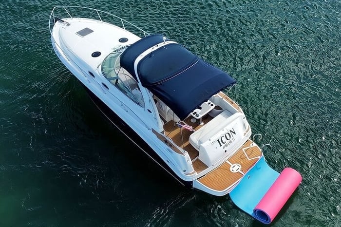 Private 4 Hours Sea Ray 34 Foot Yacht Rental in Miami