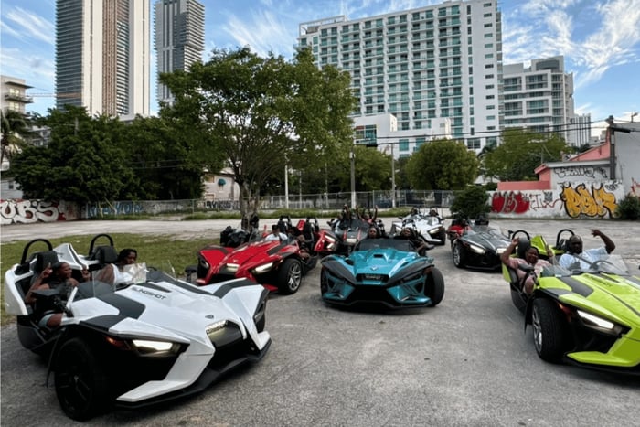 Wypożyczalnia Slingshot – Fort Laudarale, Las Olas, Hollywood