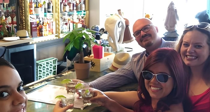 Tour Privado de Little Havana con Anfitrión Cubano, Museo, Comida, Arte y Música en Vivo