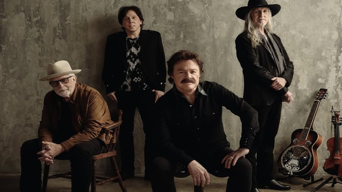 The Doobie Brothers: Walk This Road Tour