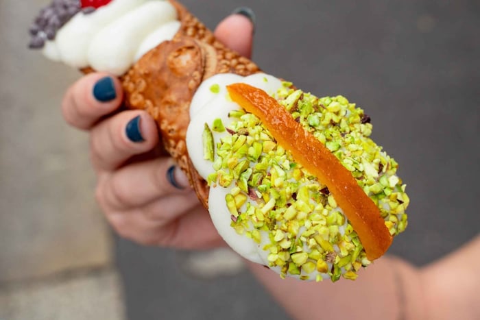 Вкус Сицилии в Милане: Cannoli & Granite Artigianali
