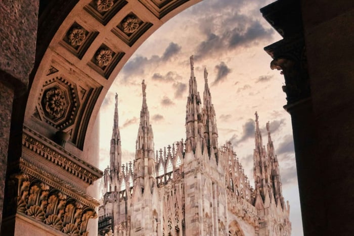 Duomo Di Milano: Fast Track Tour + Rooftop Access Included