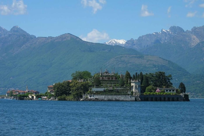 From Milan: Stresa, Alps, & Lake Maggiore Full-Day Tour