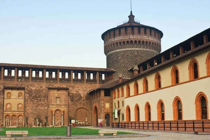 Guided Tour: Discover Sforza Castle and Michelangelo's Art