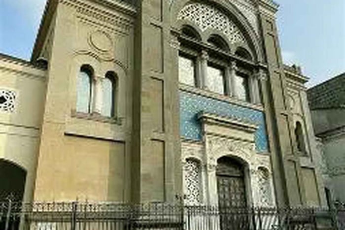 Jewish Heritage Walking Tour with Synagogue Visit