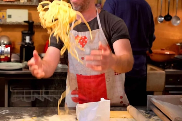 Milan: Pasta Mastery Workshop with Spritz and Tiramisù