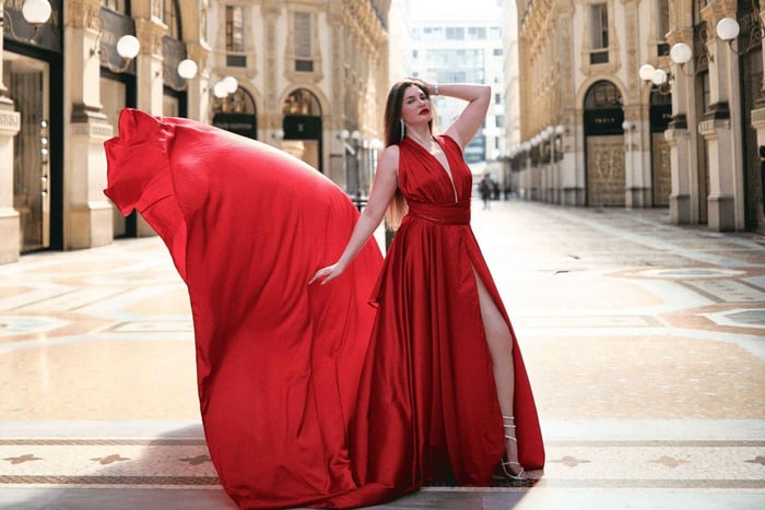Photoshoot in Flying Dress