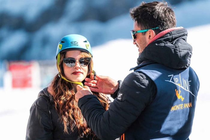 Esperienza in zipline nel cuore delle Dolomiti