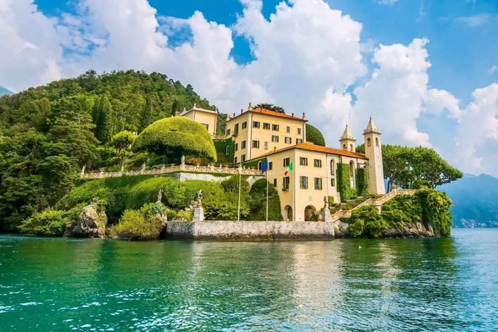 Från Milano: Comosjön, Bellagio & Varenna med privat båt