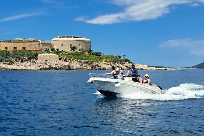 Herceg Novi: Blue Cave Snorkeling Trip by Speedboat