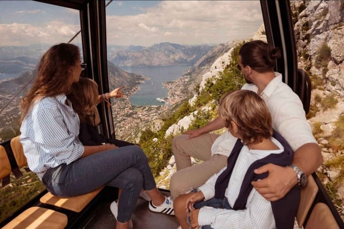 Kotor: Bay of Kotor Cable Car Ride with Transfer
