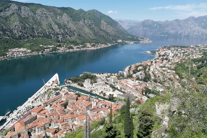 Kotor: Old Caravan Trail Guided Hike with Cheese Tasting