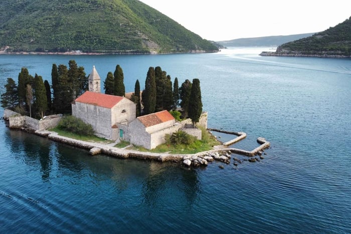 Kotor: Perast and Lady of the Rock Private Boat Tour