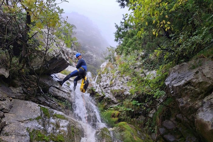 Lektija canyoning in remote canyon (flexible time)
