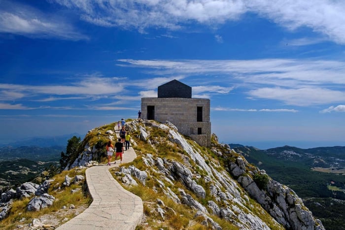 Lovcen Cable Car, Njegusi & Cetinje Day Tour