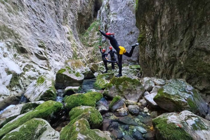 Kanjonikiipeilyseikkailu Nevidion kanjonissa – Savnik, Montenegro