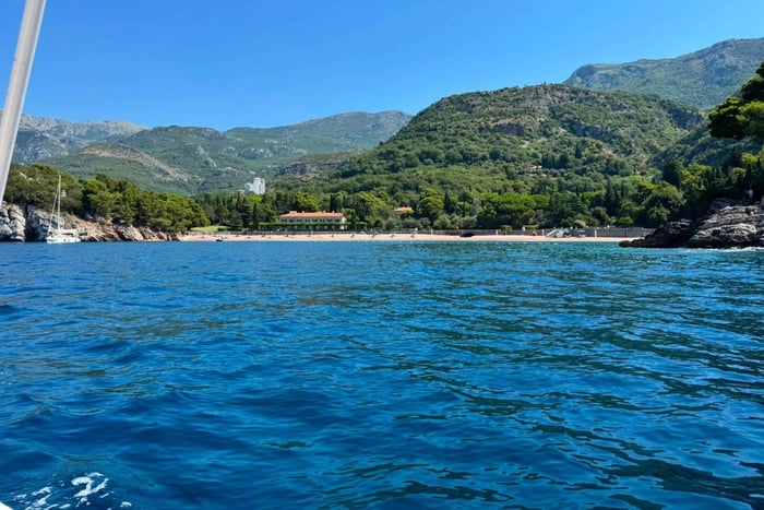 Przno: Private Boat Tour with Drinks