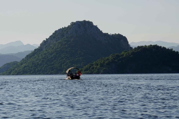 Skadar Lake: Explore the nature and national cuisine