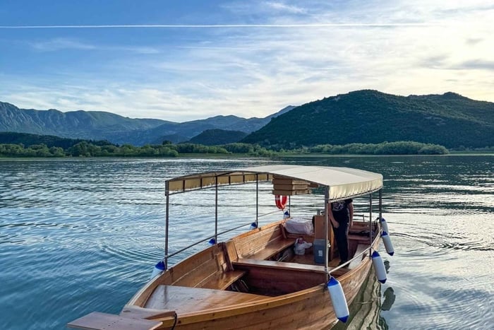 Virpazar–Skadar Lake: 2h cruise on a traditional wooden boat