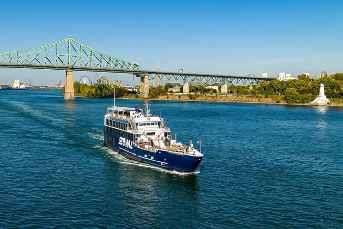 Guided Sightseeing Lunch Cruise