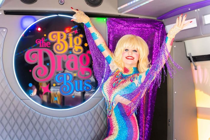 Nashville: Drag Queen Party Bus mit Spielen, Tanzen und Drag Show