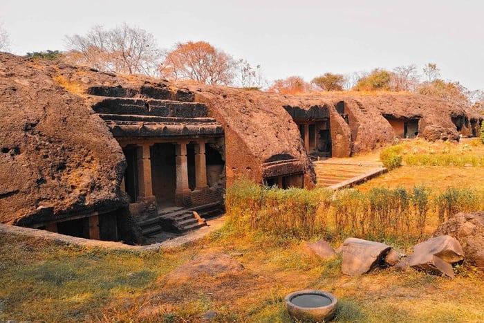 2-daagse sightseeingtours in Mumbai met Dharavi en de Elephanta-grotten