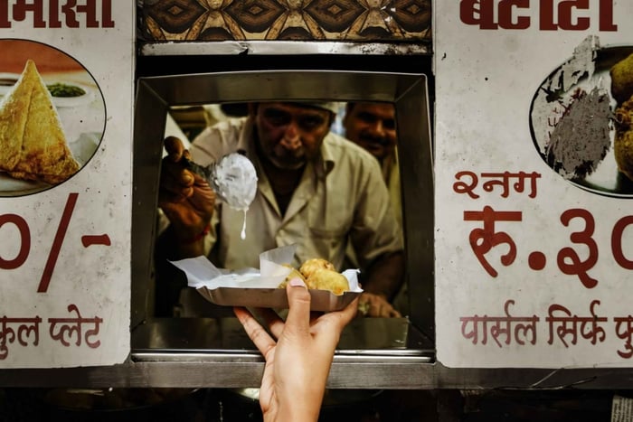 Bombay Express Mumbai Food Tour with 15+ Tastings