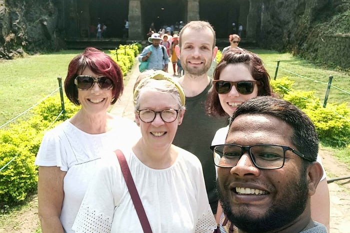 Byrundtur + Elephanta-grotterne med privat guide på øen