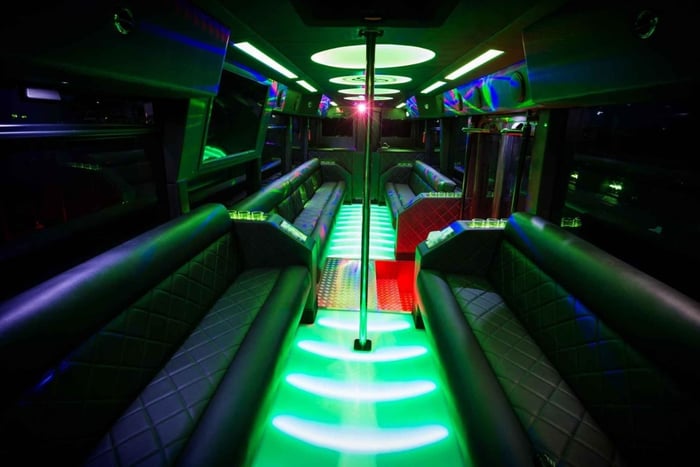 München: Exklusiv Blackbus-partybuss-tur