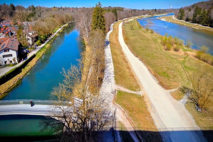 Munich Bike Tour: Day Trip by E-Bike Through the Isar Valley to the Alpine Foothills