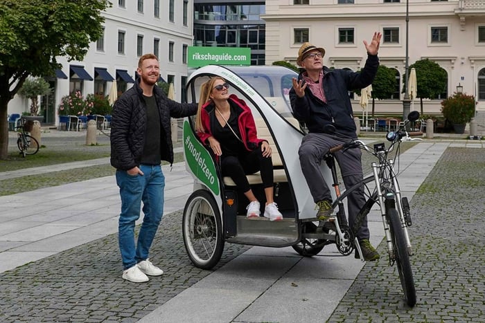 Munich: City Highlights Rickshaw Tour