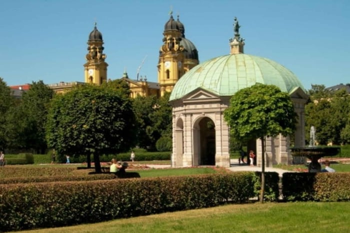 Munich Essentials Bike Tour