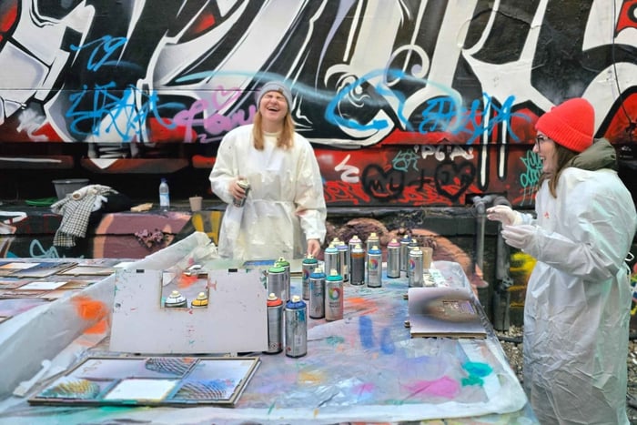 Munich Old Town Walk & Stencil Art Workshop