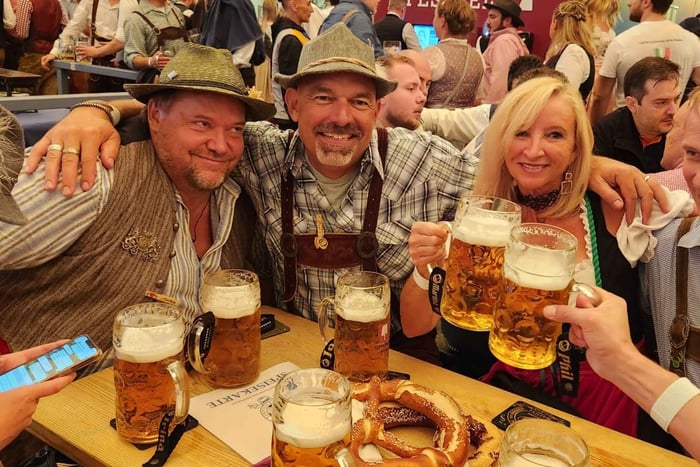 München: Oktoberfest-kierros ja varaus isoon oluttupaan