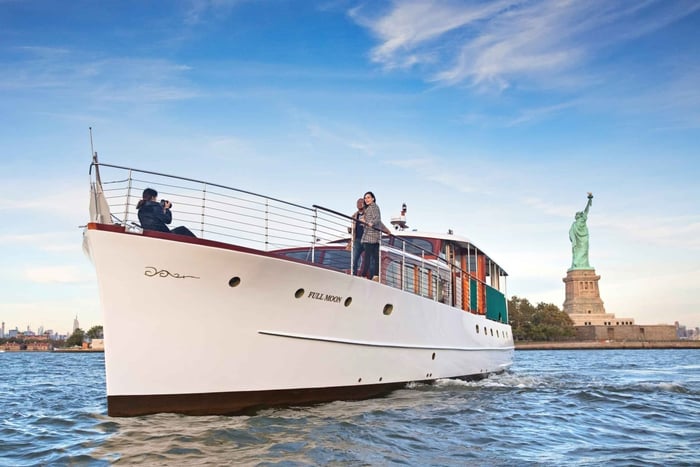 New York : sortie en bateau à voile avec visite touristique