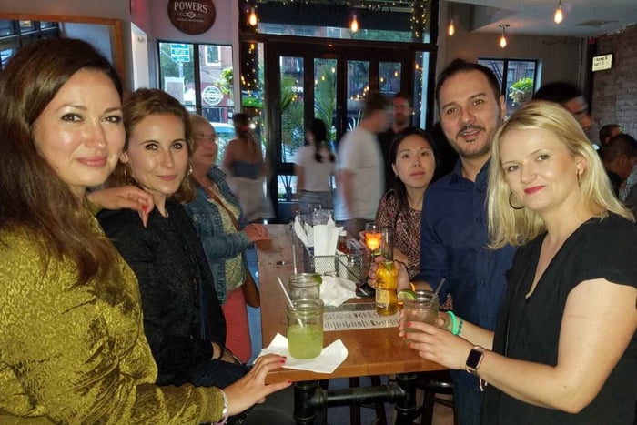 New York City: Drinkar, historia och klockans nedräkning på nyårsafton