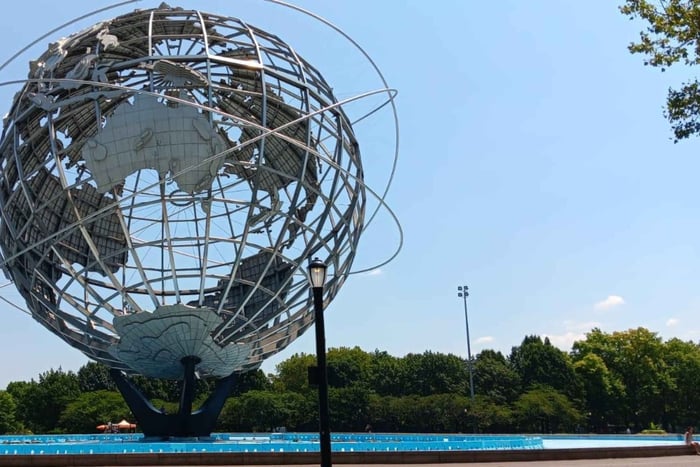 NYC: Contrasts of Bronx, Queens, Brooklyn, & Manhattan Tour