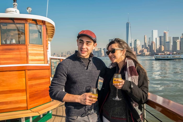 NYC: Manhattan Skyline Brunch Cruise mit einem Drink