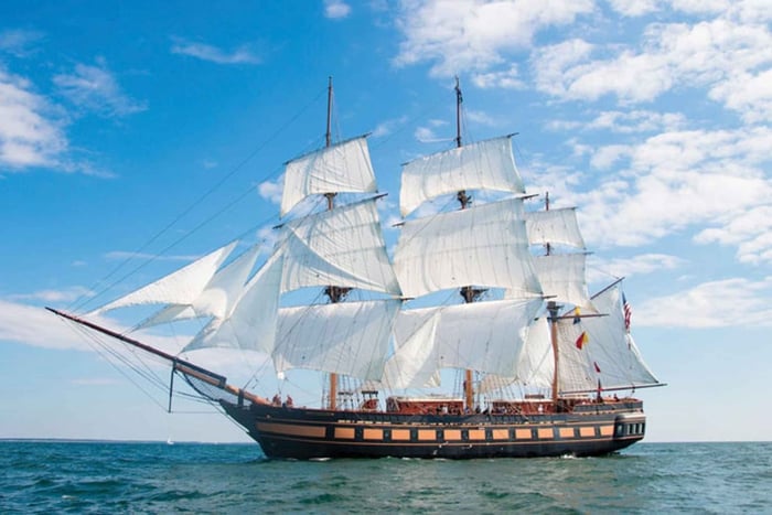 NYC: Tall Ships Parade of Sail, July 4th Buffet & Open Bar