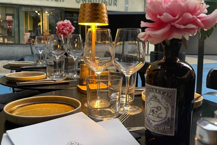 Upplevelse med 4 viner och genuin lokal aperitivo