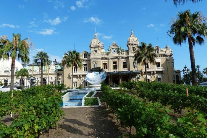 From Nice: Monaco, Monte Carlo & Eze Private Half-Day Tour