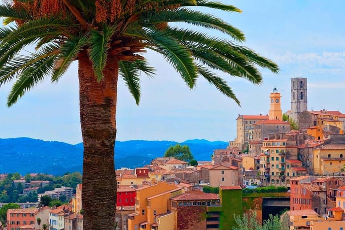 From Nice or Cannes: Private Guided Tour to Grasse & St-Paul