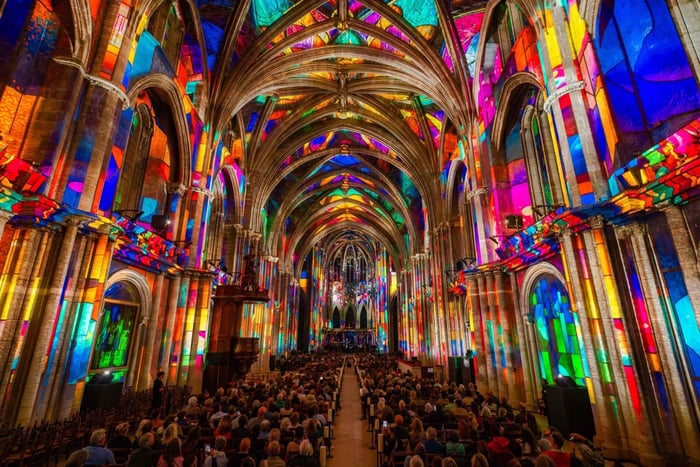 Basilikan i Nice: Ny ljud- och ljusshow – LUMINISCENCE