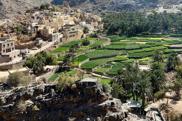 Ab Al Hamra: Tagestour zum Dorf Balad Sayt und zum Snake Canyon